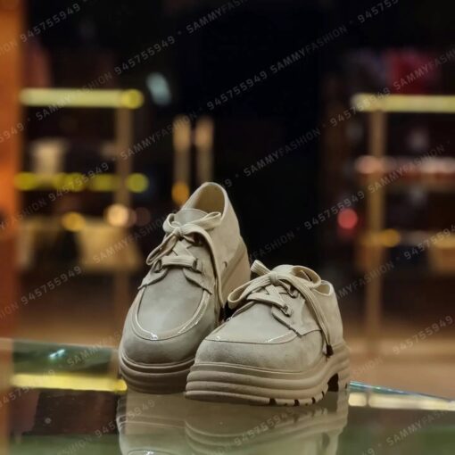 ⁦حذاء رسمي وكاجوال بكعب منخفض⁩ - الصورة ⁦2⁩
