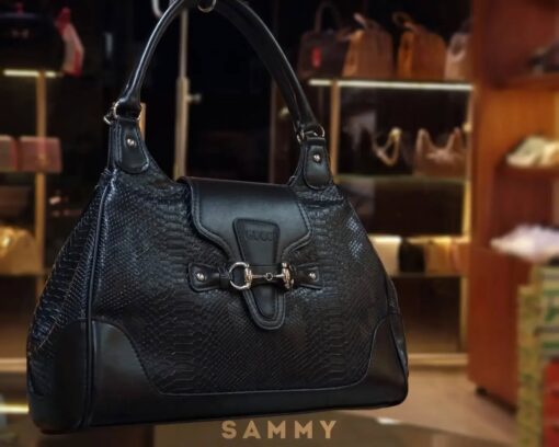 ⁦حقيبة حجم كبير Gucci⁩ - الصورة ⁦7⁩
