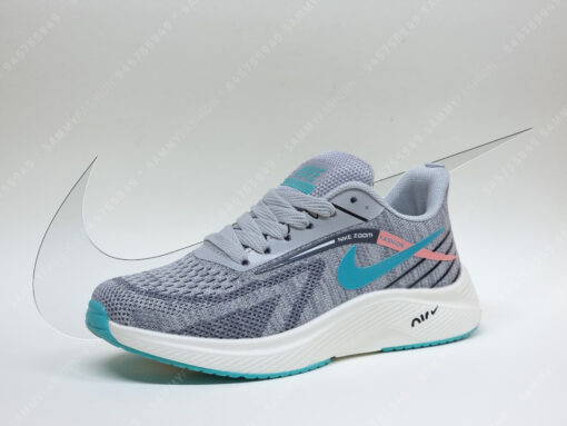 سنيكر Nike Zoom