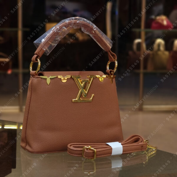 ⁦جزدان LV حجم صغير⁩ - الصورة ⁦3⁩